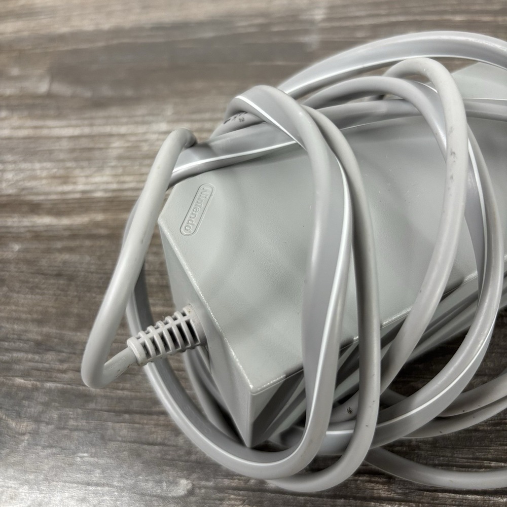 Nintendo Wii Power Supply Original Genuine OEM AC Adapter Cord Brick RVL-002 - Picture 4 of 4
